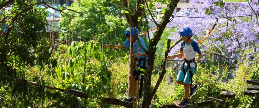 Faça um tour pelo hotel
